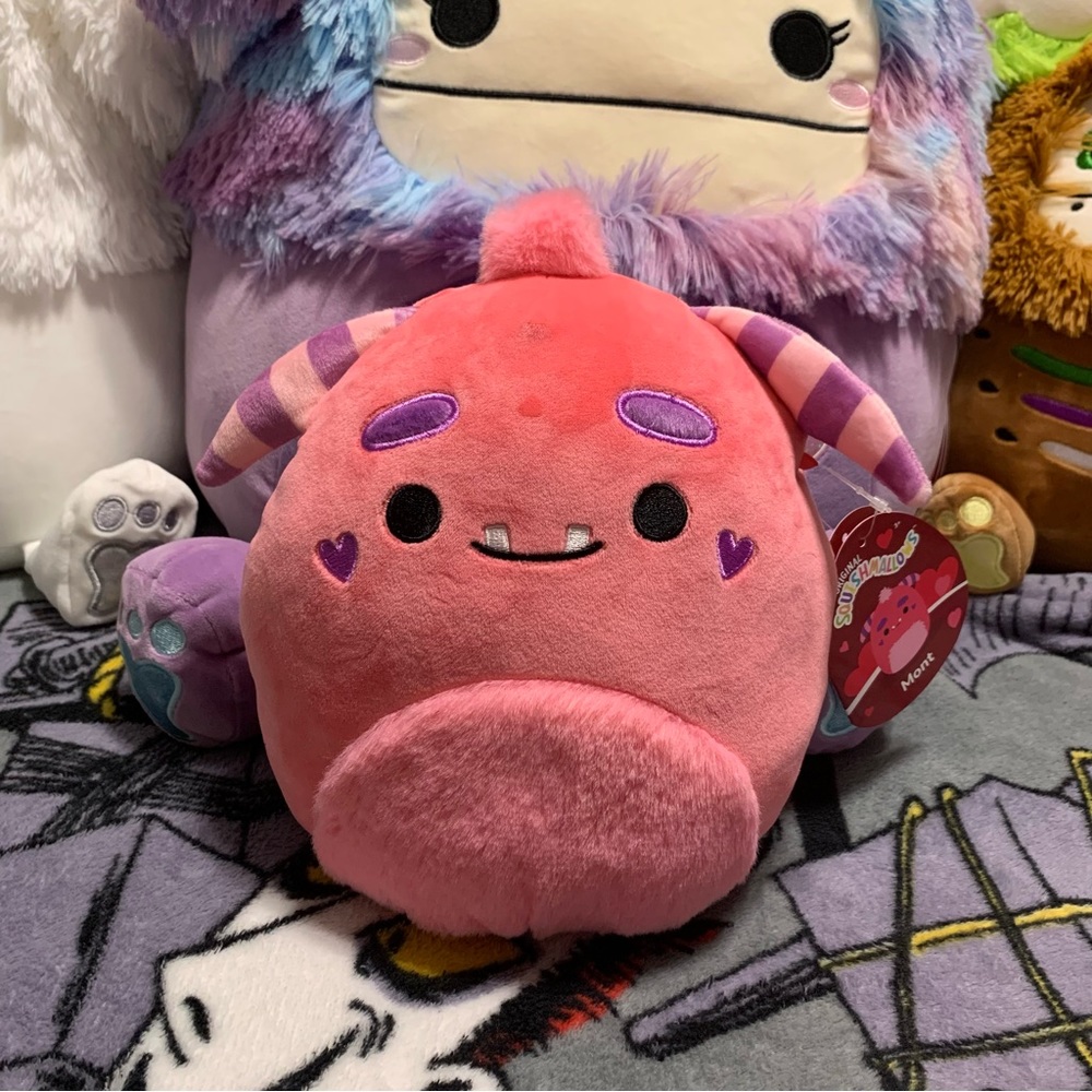 Squishmallows 8” Mont The Monster